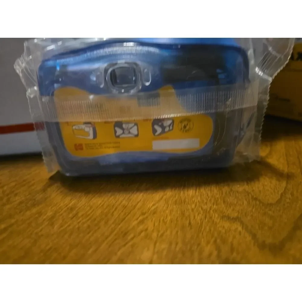 KODAK Water Sport Underwater 35mm One-Time-Use‎ Disposable Camera - 27 Exposures